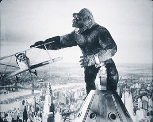 2 martie 1933: este lansat la Radio City Hall filmul King Kong
