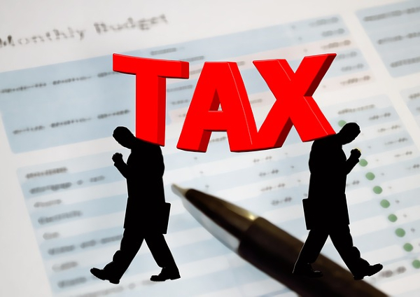 Un nou impozit in Romania: cine il plateste si de ce i se spune TAXA PE LUX