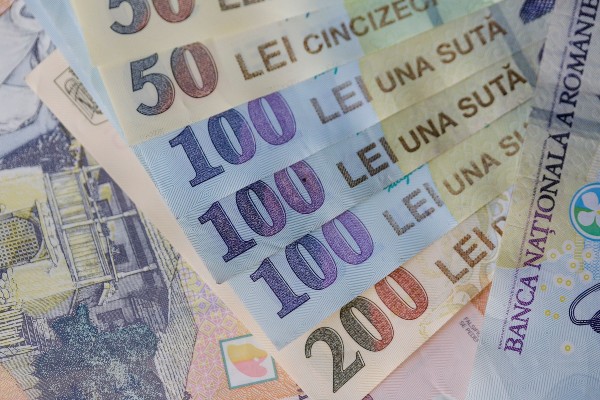 Te-ai imprumutat la banca 30 de ani pentru casa? Uite cat vei plati in plus, la rata, in 2022