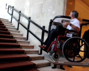 Indemnizatii majorate cu 16% din 2015 pentru persoanele cu handicap