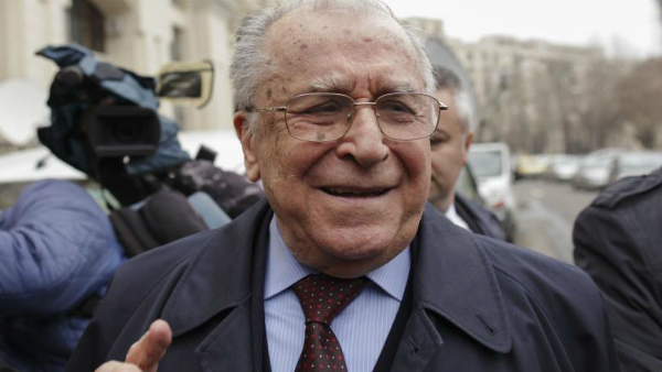 Breaking news: Ion Iliescu nu mai este presedintele de onoare al PSD