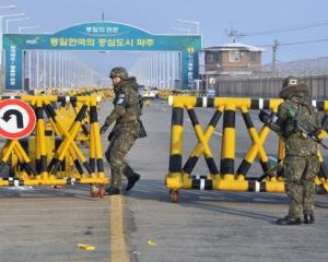 Coreea de Nord si Coreea de Sud discuta redeschiderea parcului industrial Kaesung