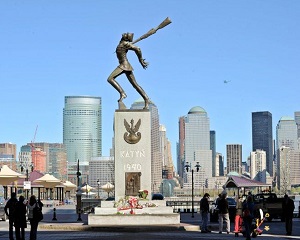 13 aprile 1990: Guvernul sovietic admite masacrul de la Katyn