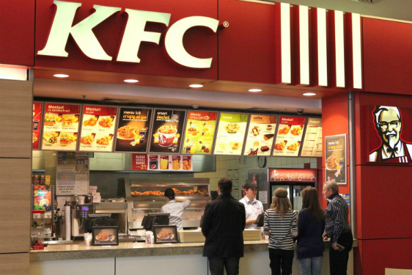 KFC Romania a primit premiul Francizatul Anului la Conventia Internationala a Francizatilor