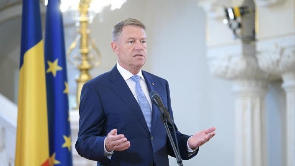 Klaus Iohannis a atacat la CCR Legea alegerilor parlamentare