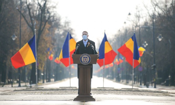 Mesajul presedintelui Klaus Iohannis, de ZIUA NATIONALA: Nu vom reusi sa stopam aceasta criza sanitara fara solidaritate si unitate