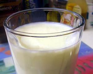 Romania a importat anul trecut lapte de peste 63 milioane euro
