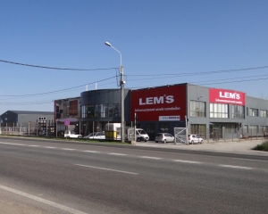 Lemet inaugureaza un nou magazin in Craiova