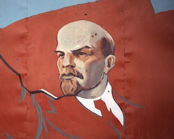 Desi a murit la doar 54 de ani, Lenin a murit prea tarziu