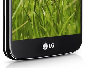 LG G2, procesor de 2,26 GHz, 2 GB RAM si un ecran de 5,2 inci