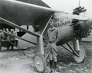 21 mai 1927: Charles A.Lindberg aterizeaza la Paris