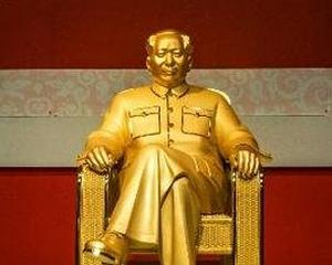 Mao Zedong are o statuie din aur de 16 milioane dolari in China