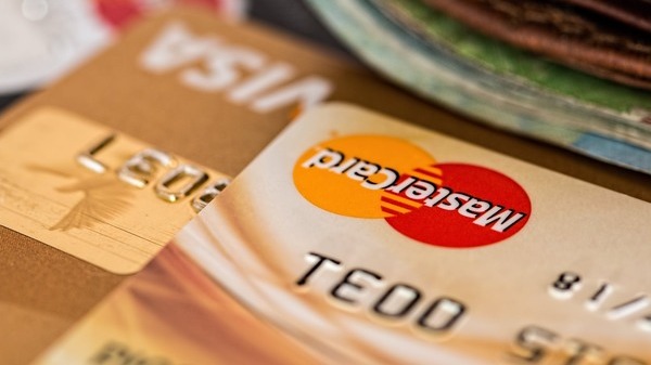 Contribuabilii inregistrati in SPV pot face plata obligatiilor fiscale la buget direct cu cardul bancar prin ghiseul.ro