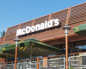 Vanzarile McDonald's au crescut cu 2,6% in toata lumea, la nivelul lunii mai