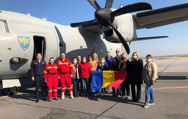 Romania trimite in Italia 11 doctori si 6 asistente medicale prin intermediul mecanismului de protectie civila al UE