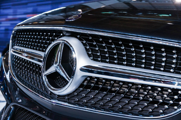 Mercedes zguduita de scandalul emisiilor de gaze