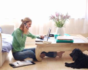 Studiu Regus: De ce munca de acasa nu reprezinta o solutie productiva daca doriti flexiblitate la locul de munca