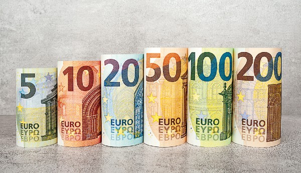 Pe ce se duc cele aproape 200 de milioane de euro acordate pentru inceperea noului an scolar