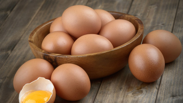 Consiliul Concurentei suspecteaza limitarea livrarilor de oua pentru cresterea artificiala a preturilor
