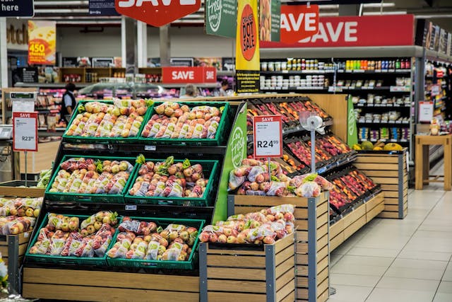 Pandemia COVID-19 a schimbat obiceiurile de consum ale romanilor