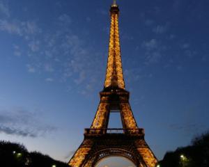 Turnul Eiffel se va transforma intr-o galerie comerciala