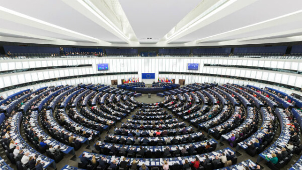 Romania, pe ordinea de zi a UE: Parlamentul European voteaza Rezolutia privind statul de drept, iar Comisia Europeana publica raportul MCV dupa schimbarile din justitie