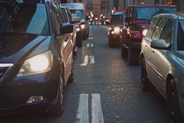 Piata auto locala a scazut puternic in prima luna a anului