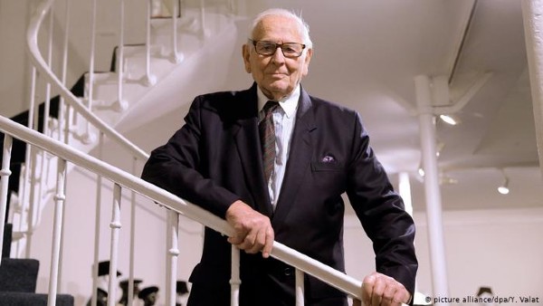 Designerul de moda francez Pierre Cardin a murit