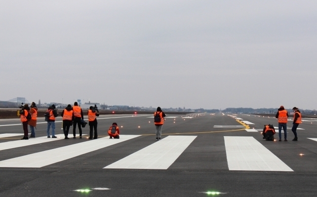 Aeroportul "Henri Coanda" a redeschis Pista numarul 2