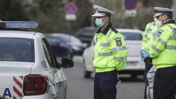 Pot sa-mi transport cu masina sotia/sotul la/de la serviciu? Raspunsul Politiei Romane