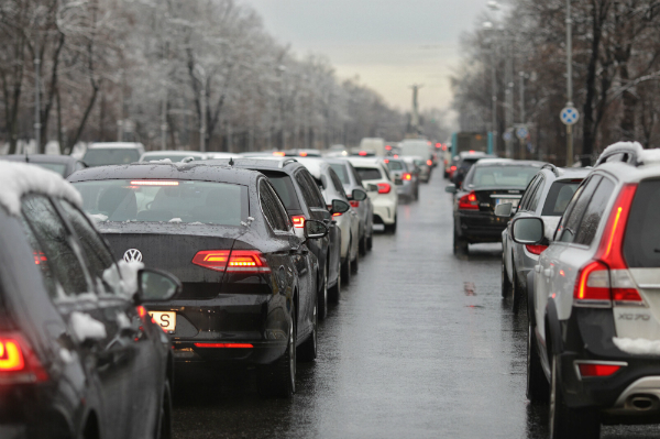 Izolarea romanilor din cauza pandemiei a curatat aerul. Ministrul Mediului: Bucurestenii respira aer de munte