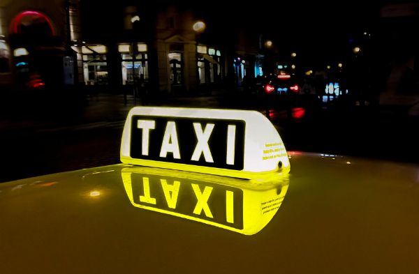 Firmele de taxi din Capitala maresc preturie. Cat va costa kilometrul de la 1 noiembrie