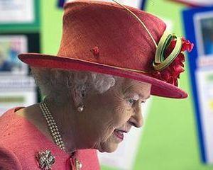 Britanicii au desecretizat discursul pregatit pentru Elisabeta a II-a in caz de razboi nuclear