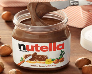 Retailerii italieni au retras Nutella din magazine. Produsul ar contine substante cancerigene