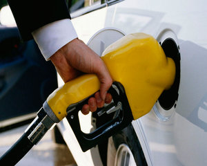O noua ancheta pe piata carburantilor. Consiliul Concurentei analizeaza de ce preturile sunt peste media UE