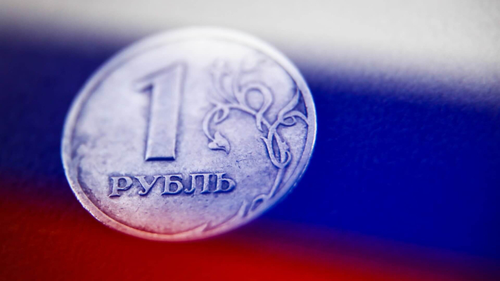 Rubla ruseasca e mai puternica decat in toti ultimii 7 ani, in ciuda sanctiunilor masive. Care e asul din mana Mosovei