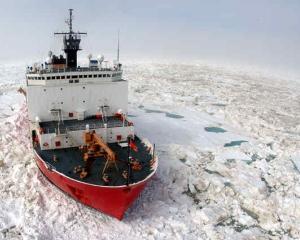 Rusia acuza Greenpeace ca transporta droguri pe o nava din zona arctica
