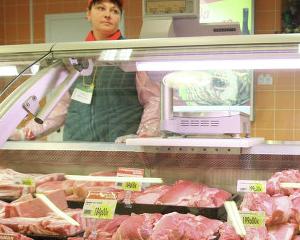 Rusia interzice importurile de carne de vita din Australia