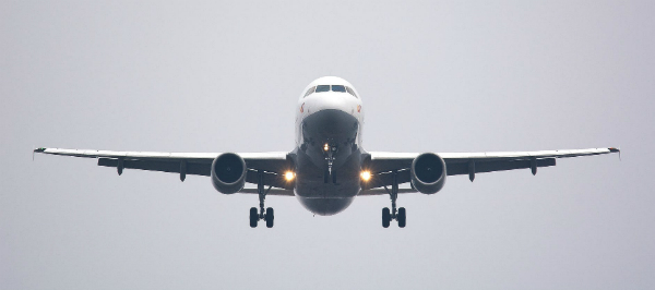 Fara bagaj de mana gratuit pe zborurile Ryanair. Asa vor proceda si celelalte companii low-cost?