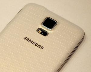 Samsung a lansat GALAXY S5 cu ecran de 5,1 inci