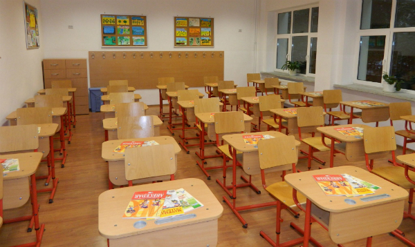 Ministerul Educatiei inchide vineri toate scolile din tara din cauza gripei