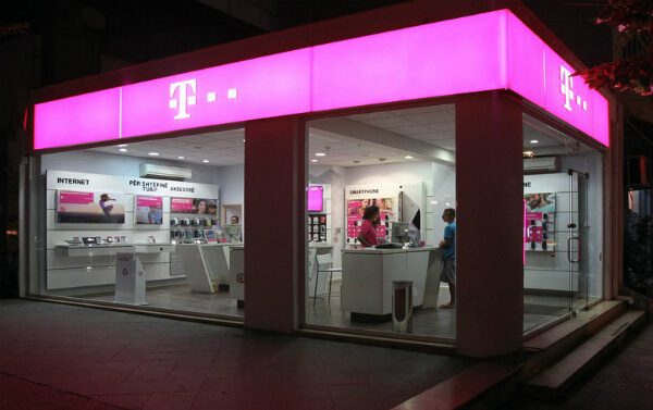 Telekom scumpeste tarifele la servicii. Cand intra in vigoare noile preturi