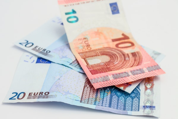 Romania si adoptarea EURO: cand se schimba banii, noul anunt oficial de la Guvern