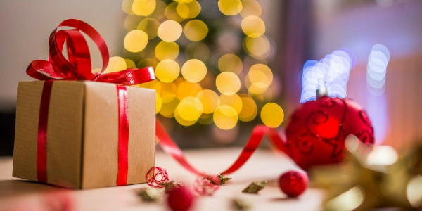 Top 8 idei de cadouri pentru Secret Santa la birou