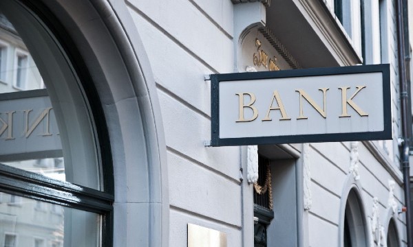 Bancherii ies in forta: majoritatea bancilor ar mai putea rezista unei crize economice in perioada urmatoare