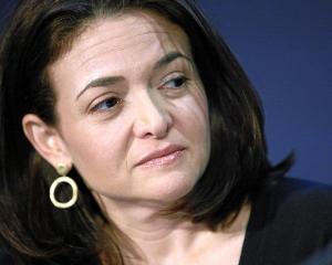 Sony Pictures a cumparat drepturile de ecranizare a cartii Lean In, semnate de Sheryl Sandberg