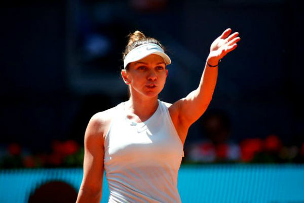 Simona Halep s-a calificat in finala turneului de la Madrid dupa un meci istoric cu Belinda Bencic