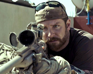 "American Sniper" contra lui Chuck Norris