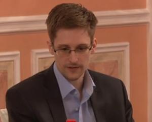 Edward Snowden nu mai este somer