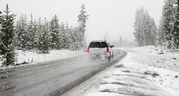 5 sfaturi despre condusul pe timp de iarna